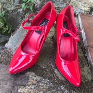 Fire red heels🔥🔥🔥